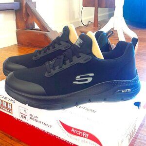 Sketchers Nonslip Work Shoes Arch Fit  Men's 10.5  "Jake" Black Comfort Laces